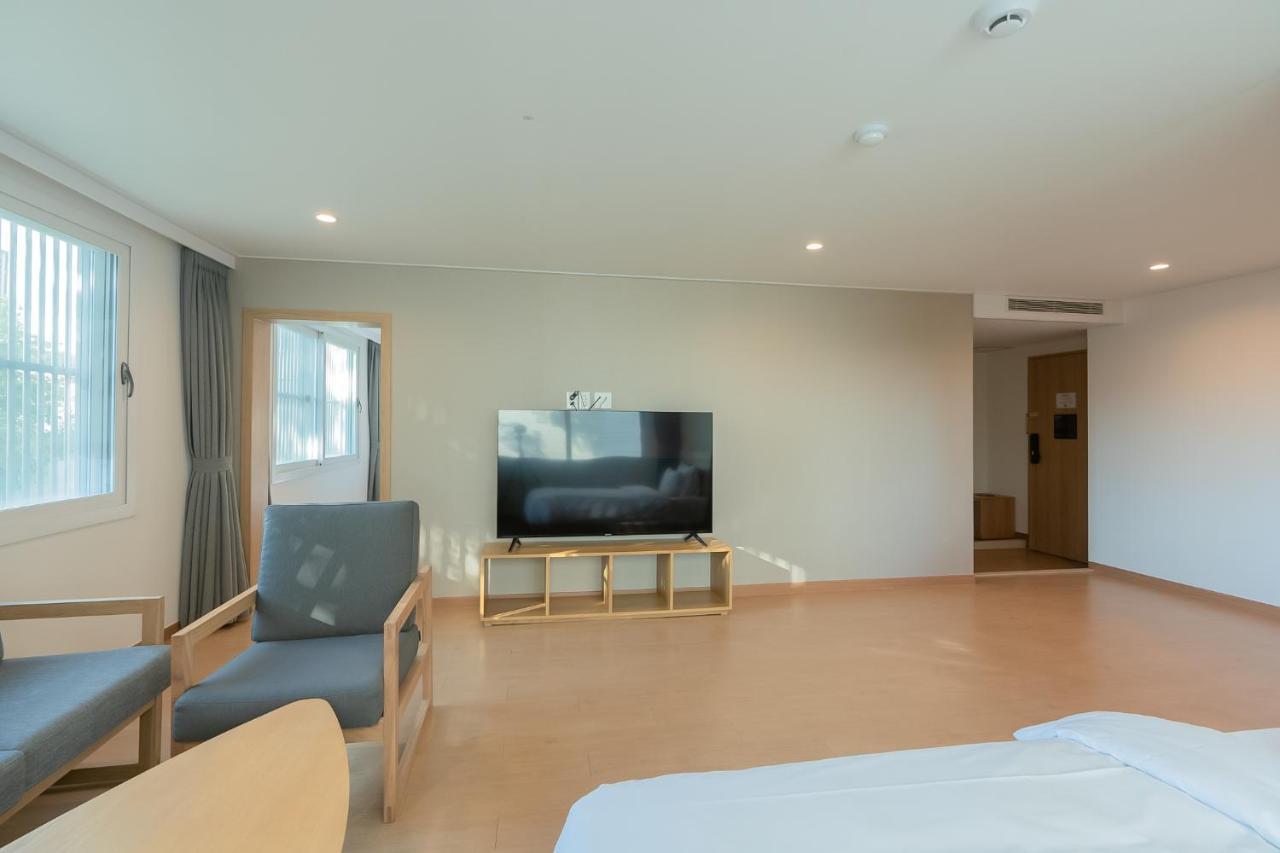 Heyy Seogwipo Hotel Eksteriør billede