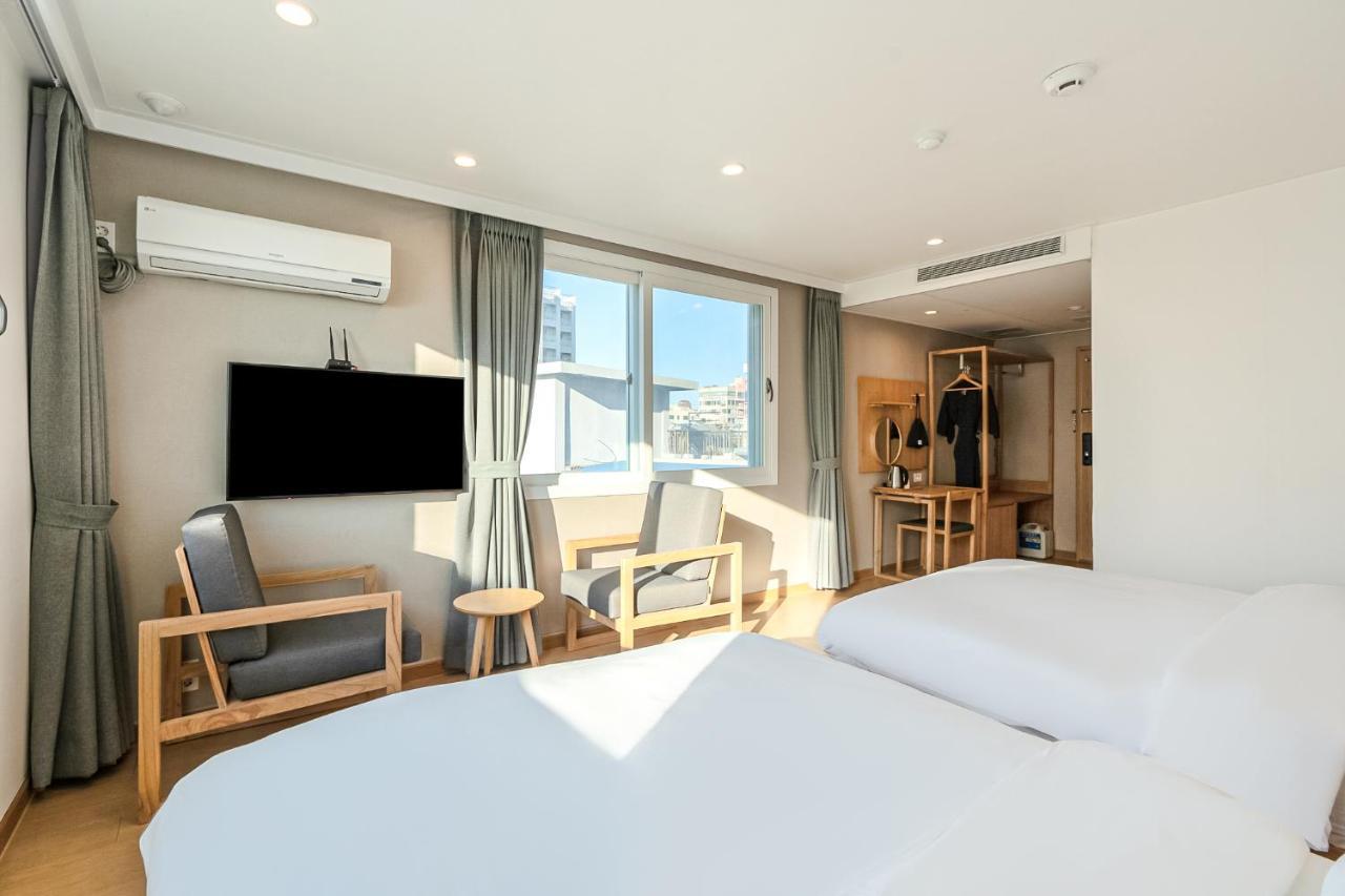 Heyy Seogwipo Hotel Eksteriør billede